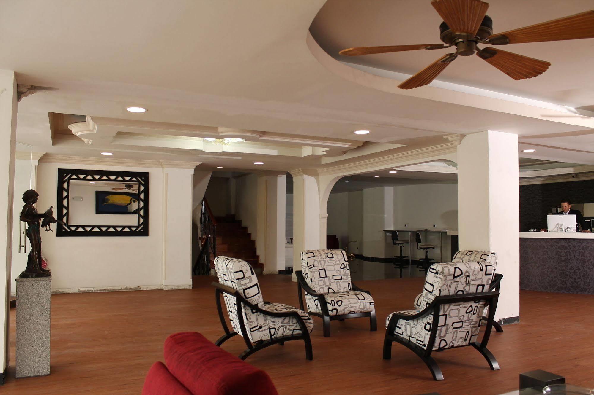 Top Deck Hotel Pereira Exterior photo